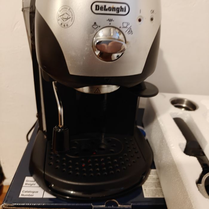 Eспресо машина De'Longhi EC221.B,