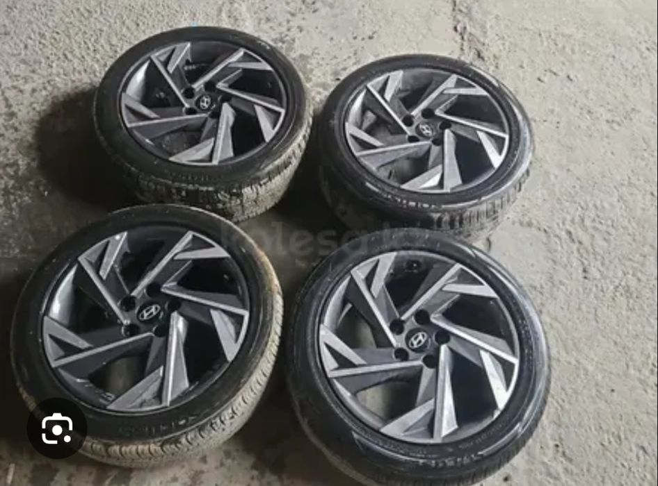Продам шины диски комплект