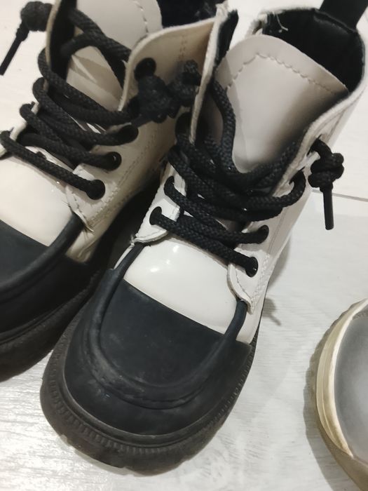 Продам зимние, осенние Ботинки на девочку