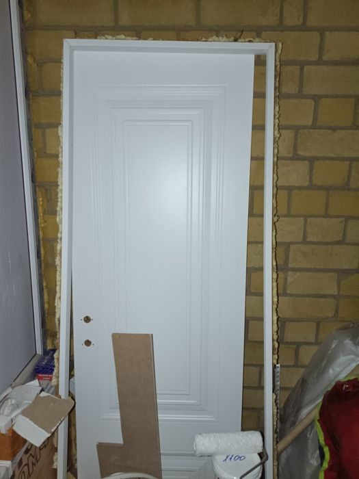 Отдам дверь 2/0.6