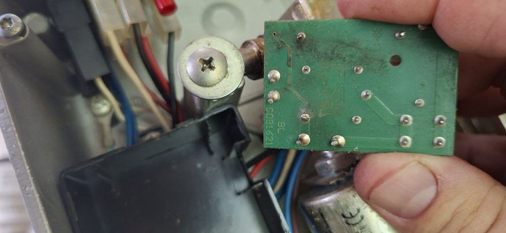 Feliator Metro profesional defect