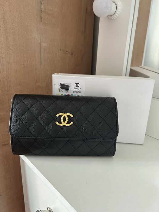 Клатч Chanel, новая, не носилась)