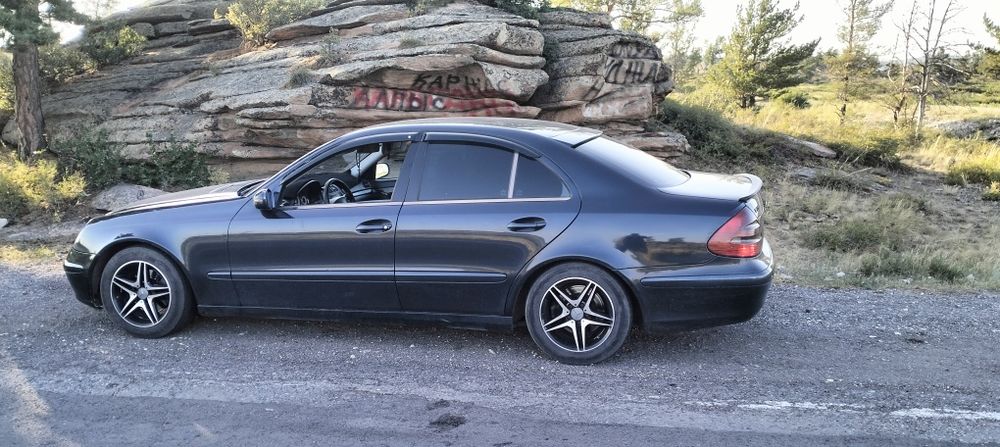 Продам машину Мерседес 211