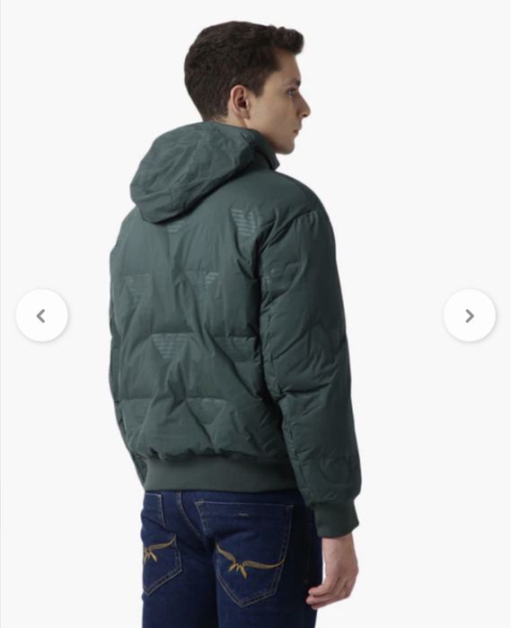 Emporio Armani Яке Оригинално L