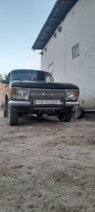 Maskevich 412 qora rangda