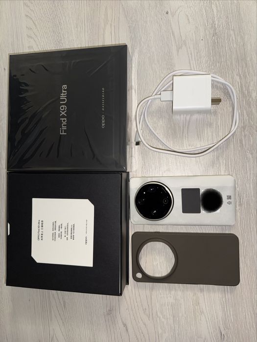 Oppo Find X9 Ultra 12/256 CN