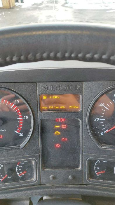 SHACMAN тягач (без пробег срочна вариантга)