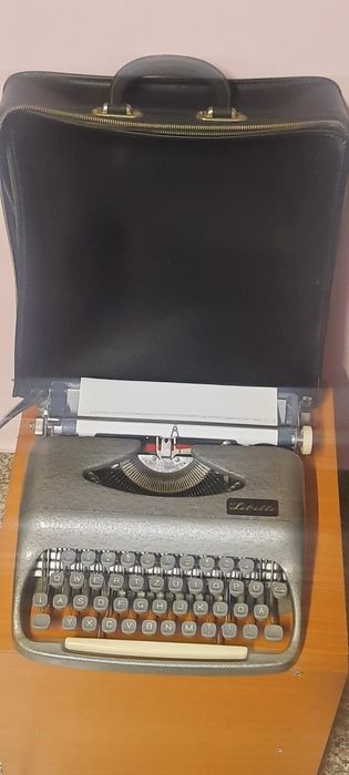 Mașină de scris Libelle 1960 impecabilă
