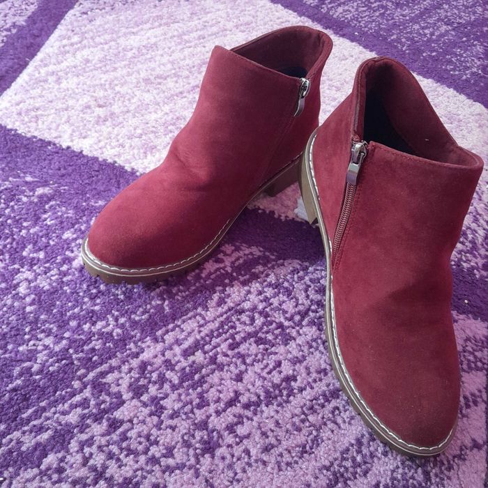 Есенни велурени боти