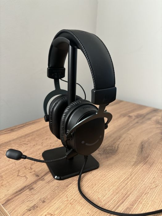 Игровые наушники