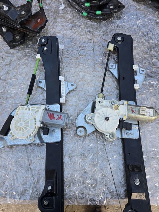 Стъклоповдигачи Saab 93  2003-2010