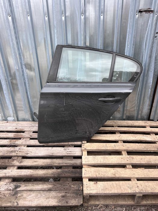 Задна врата за BMW E87 / БМВ Е87 2005г