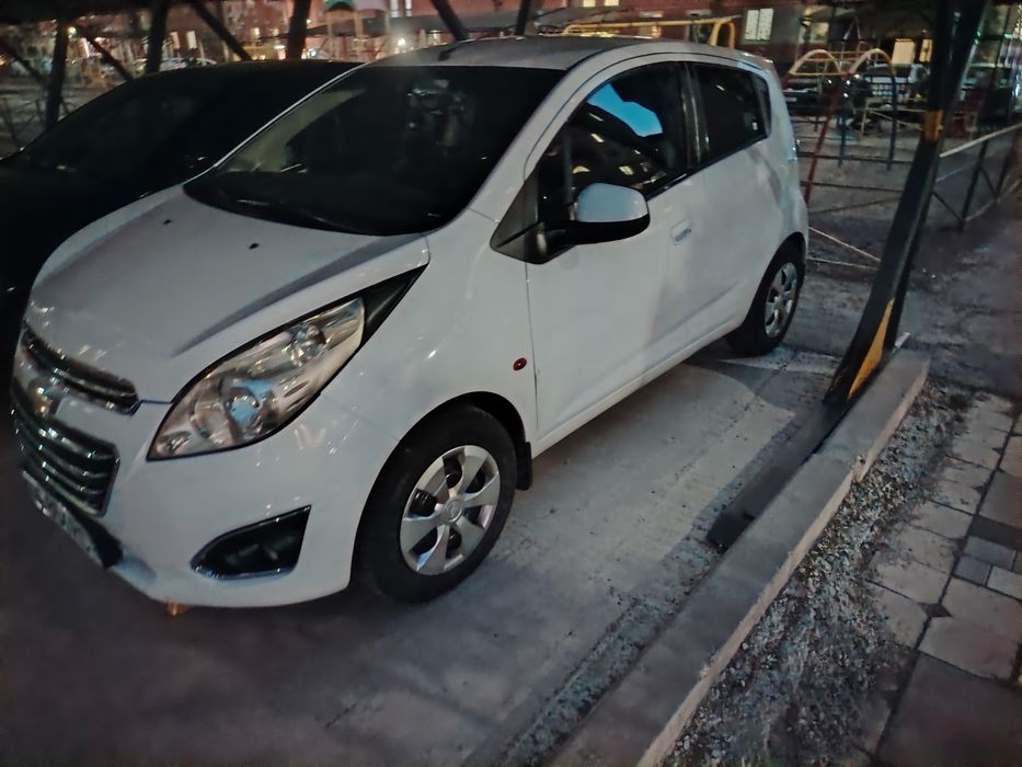 Spark 2012 yil suyagi butun