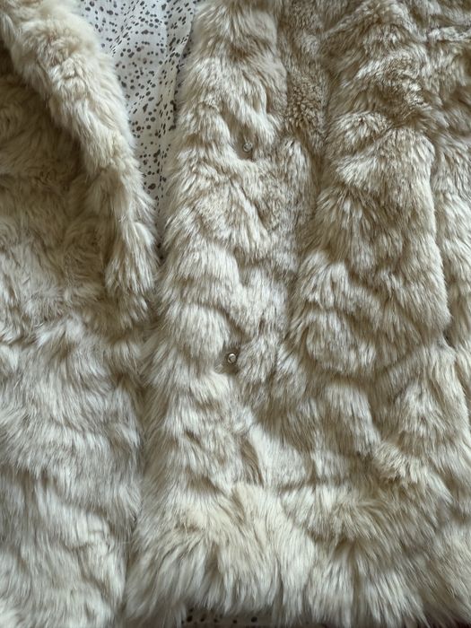 Меховая желетка на девочку