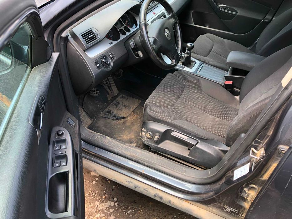 Piese din dezmembrari VW Passat B6 combi gri lk7x, cutie KNY - 2.0 TDI-CR tip CBBB