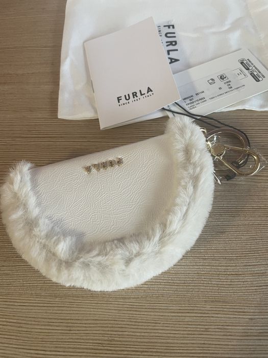 Furla-аксесоар-ключодържател