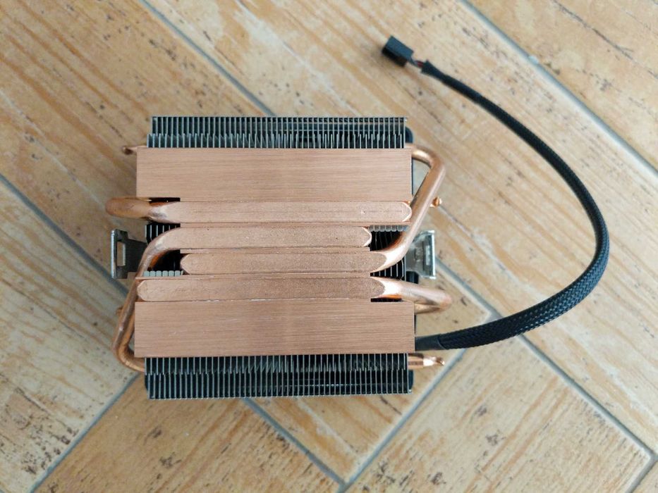 AMD Wraith Prism охладител с RGB кабел + Thermalright TF4 паста
