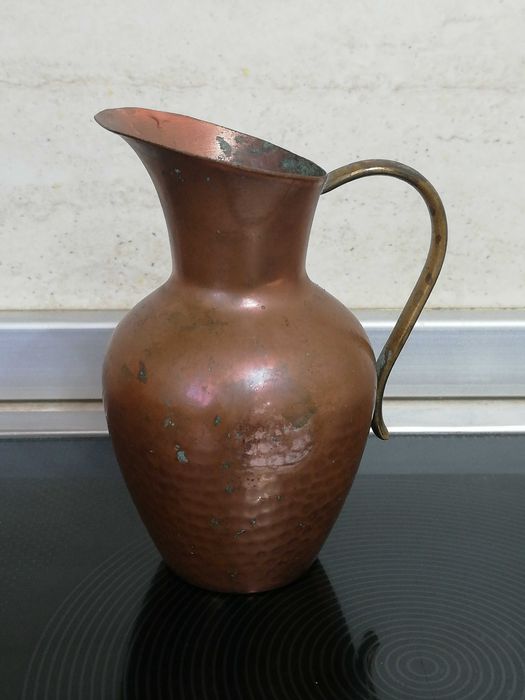 Антична медна кана