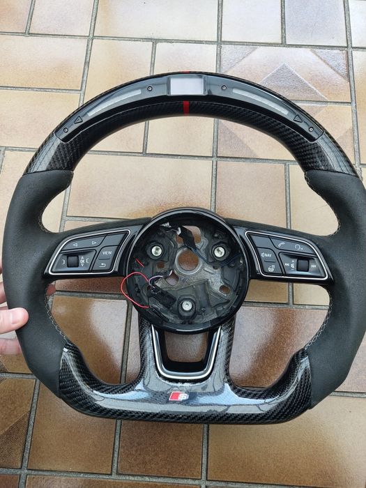 Vând volan audi A4 B9 compatibil cu audi A6 c7 (decodor defect)