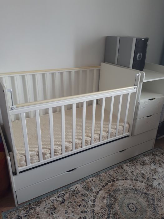 продам манеж в хорошем состоянии