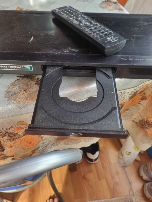 LG DVD dvx usb 3d și internet