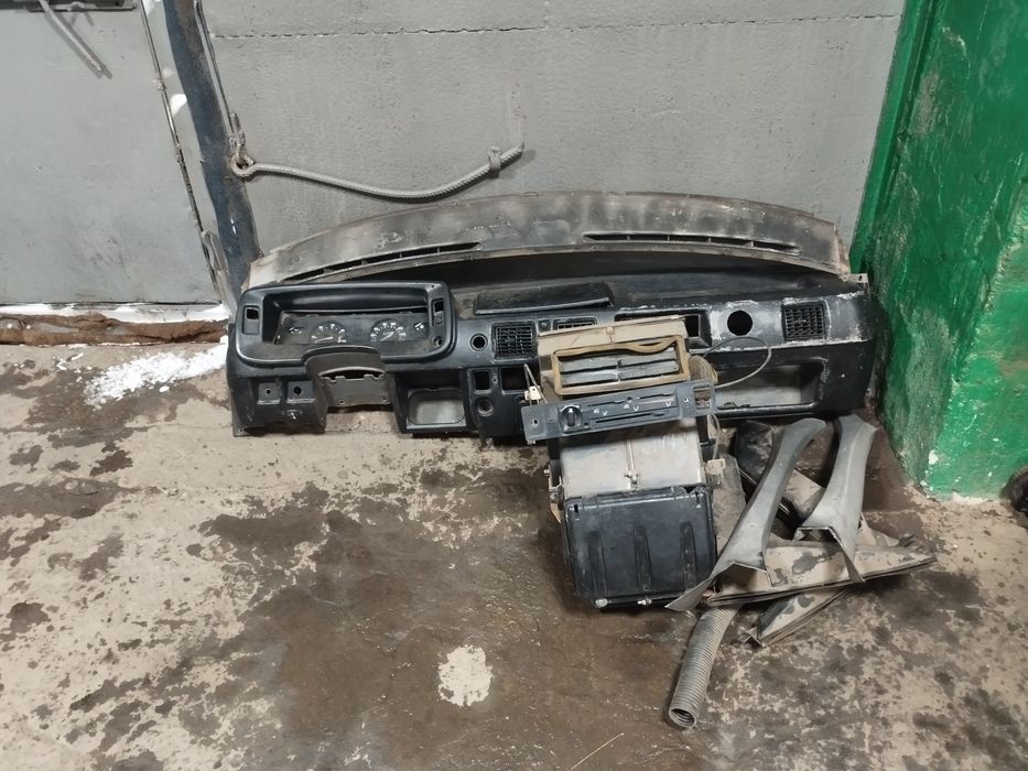 Панель с щитком приборов Газель старого образца