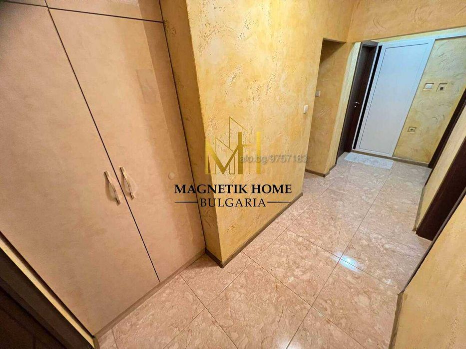 Дава се под наем Четиристаен апартамент в Бургас, Зорница - 95 кв.м за 612 € - Снимка #2