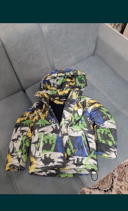 Продам пуховик для мальчика