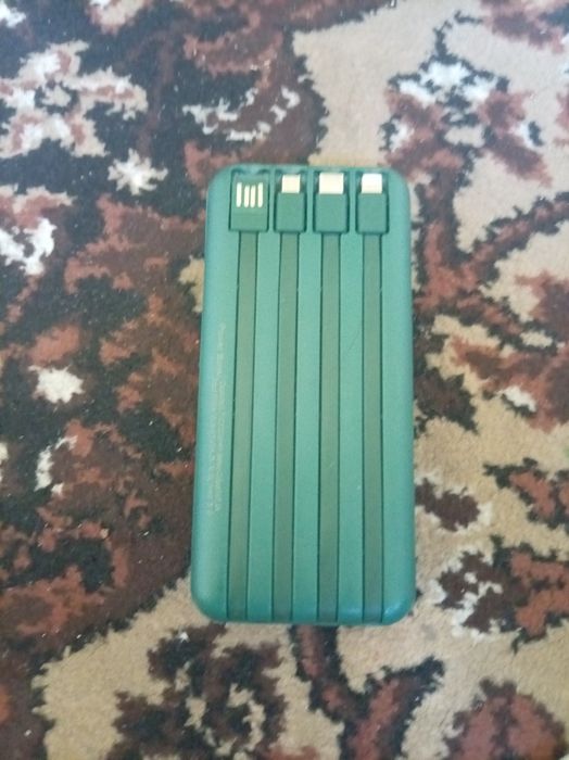 Povr Bank 3000 Yaxshi arzon variant