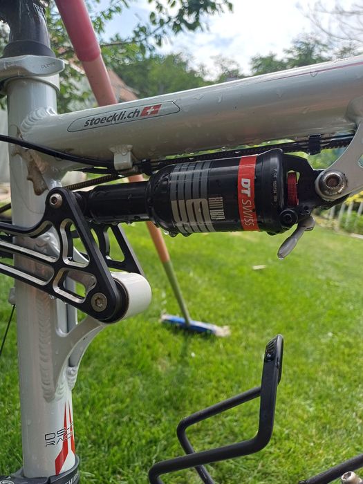 Bicicleta roți 26" cu frâne hidraulice,full suspensie.