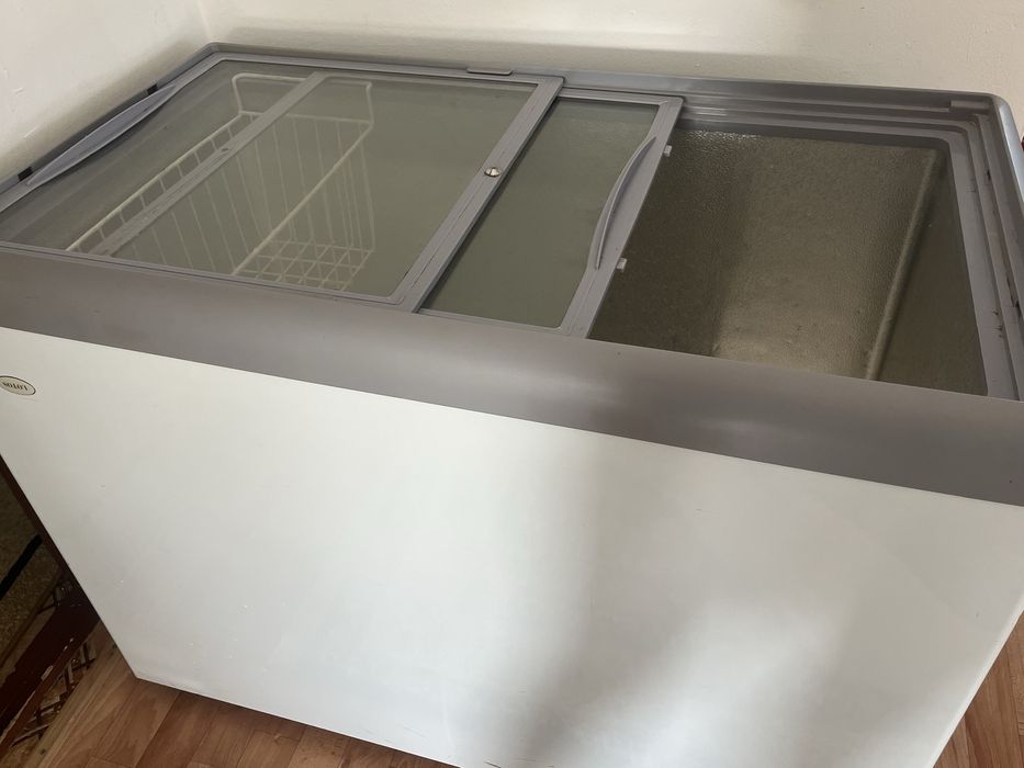 Продам морозильник