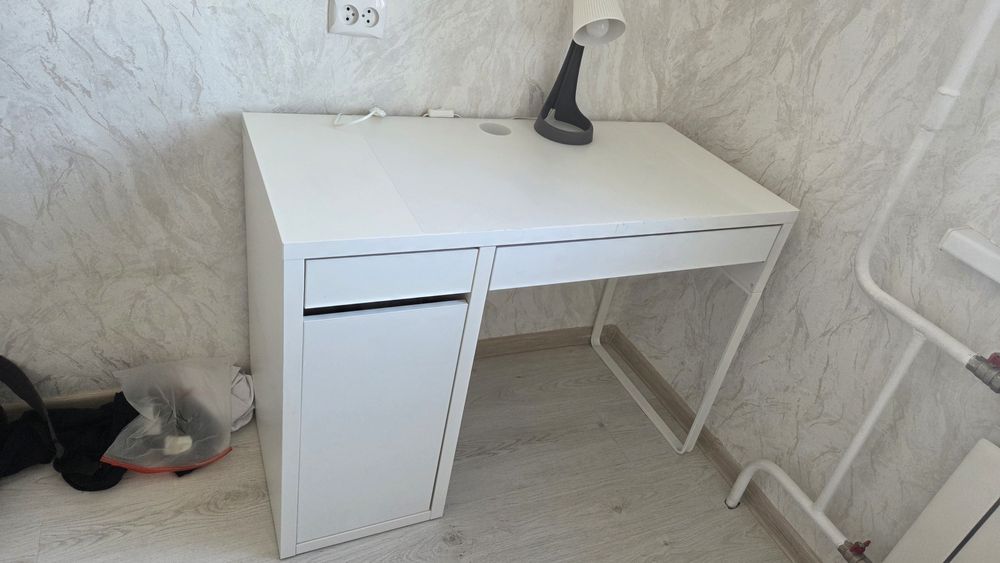 Стол письменный икея