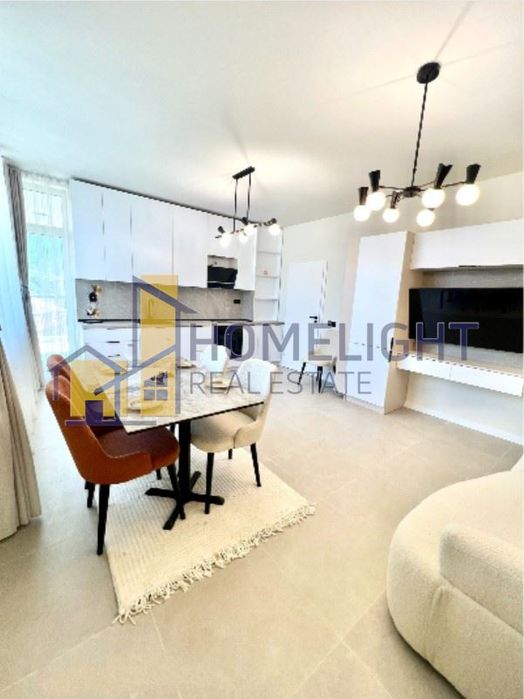 Продава се Четиристаен апартамент в София, Кръстова вада - 127 кв.м за 3056 €/кв.м - Снимка #3