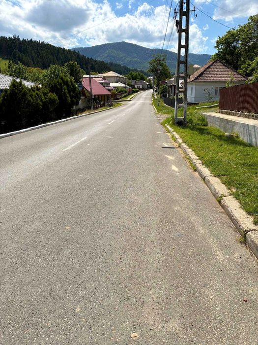 Casă de vânzare în SOVEJA - Locul unde aerul curat și amintirile prind viață