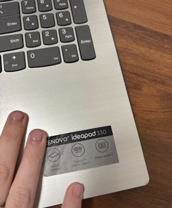 Laptop LENOVO IdeaPad 330-15IKB, Intel Core i5-7200U pana la 3.1GHz