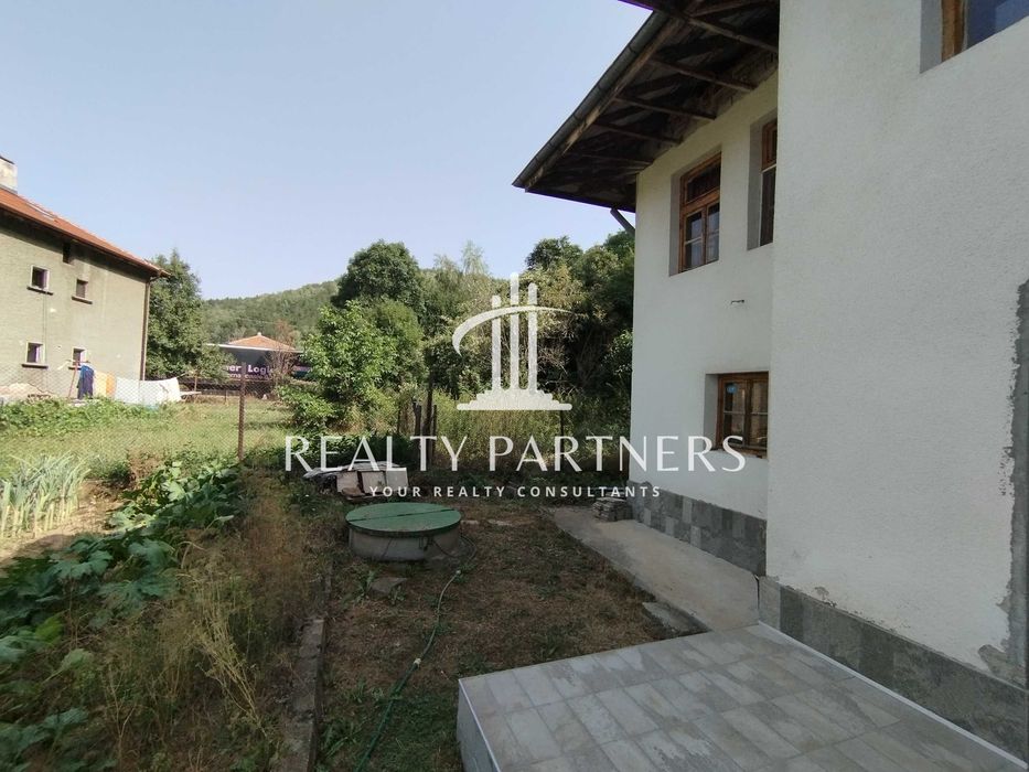 Продава се Къща в Брезник - 190 кв.м за 632 €/кв.м - Снимка #10