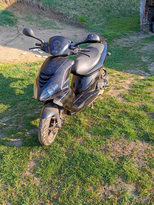 Scuter Piaggio an 2006