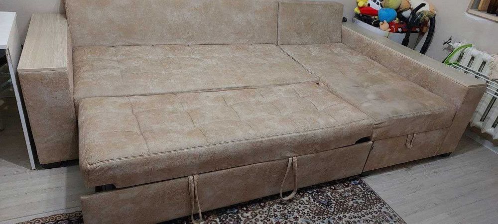 Продается Диван угловой модель Дельфин