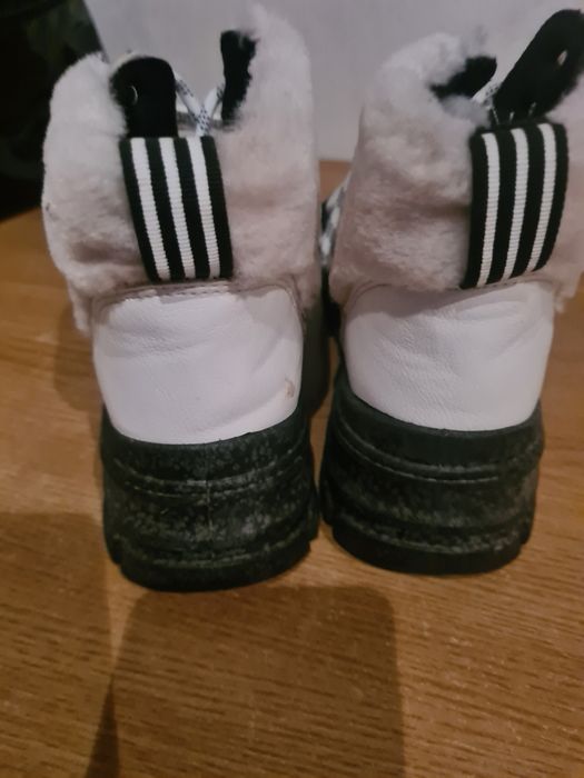 Bocanci dama  sau fete mar 37 la 60 lei Timișoara