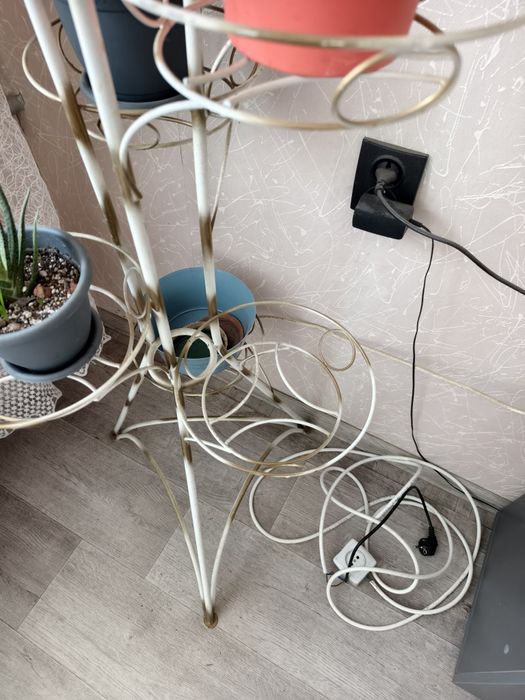 Подставка для цветов