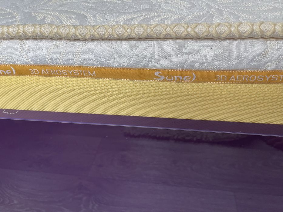 Кровать двуспальная