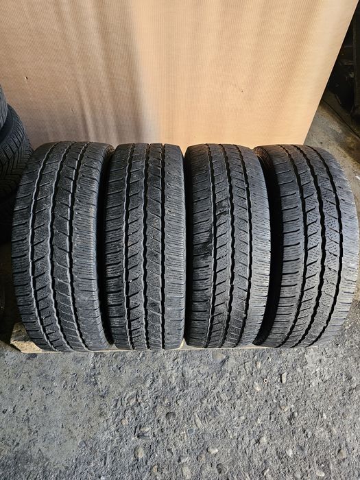 4 anvelope iarna 215 65 16C Continental 2019