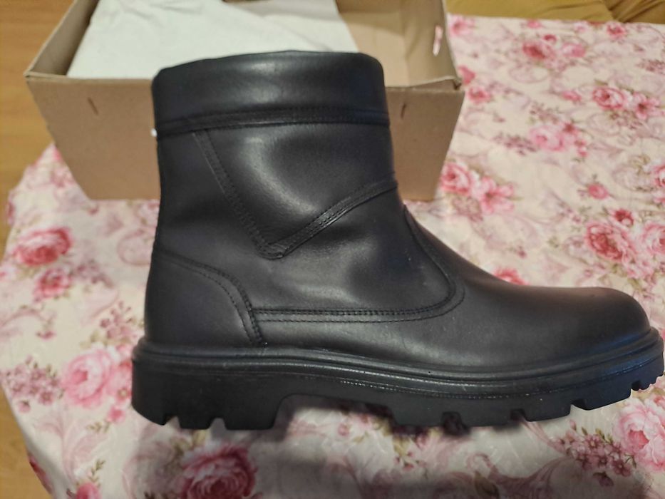 Дамски кубинки и мъжки боти естествена кожа