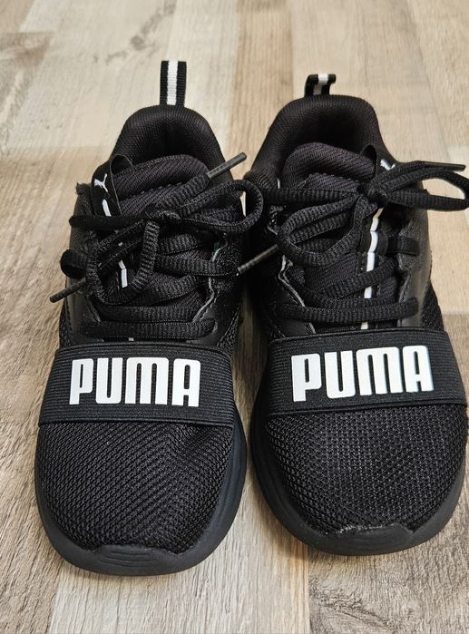 Adidasi puma marimea 32