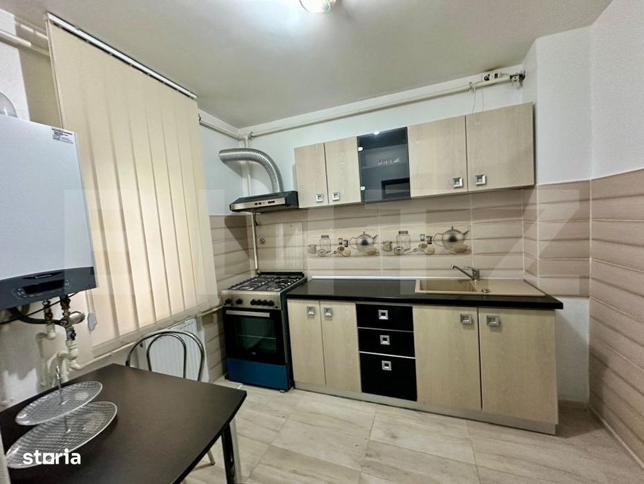 Apartament 3 camere, 67 mp, zona Teilor