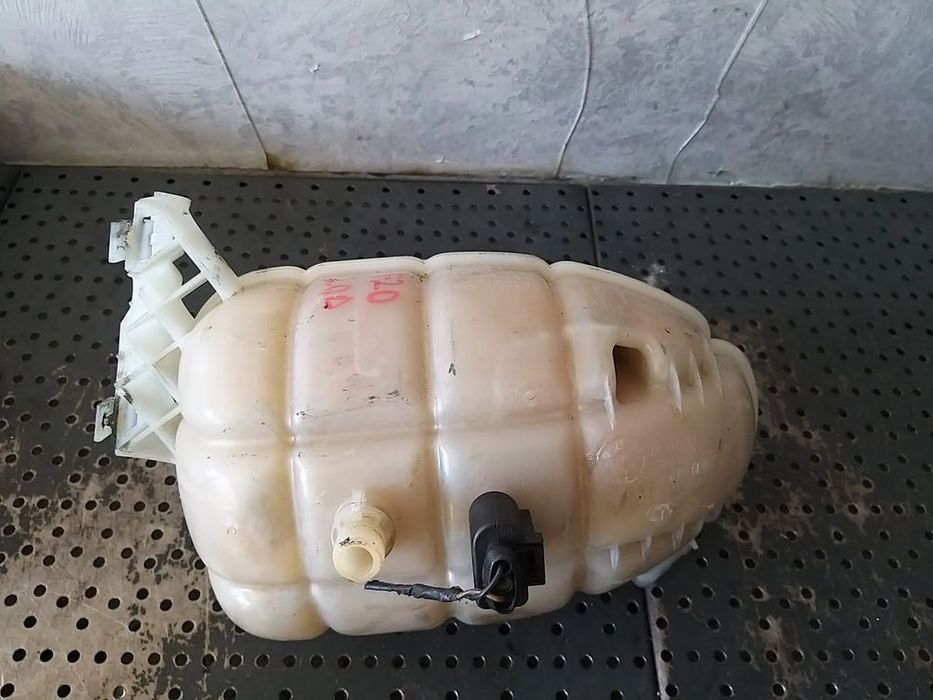 Vas expansiune 2.0 d bmw seria 1 f20 f21 17137609468 11564310