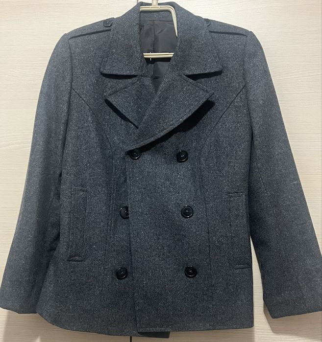 Дамки палта - елегантни, вълнени 36- 38 номер