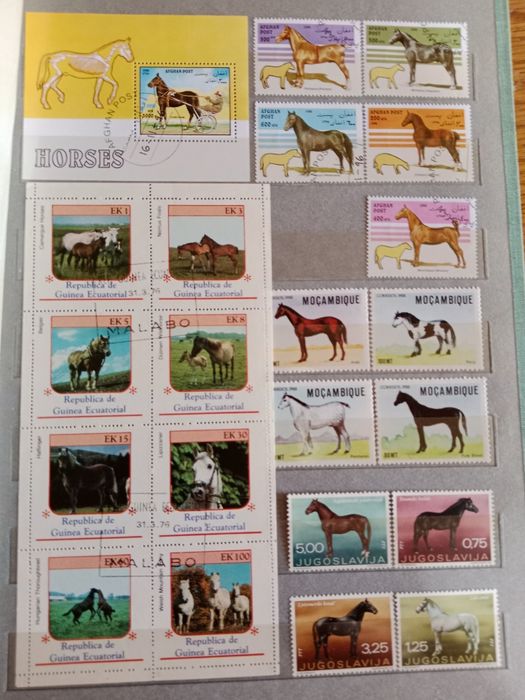 Марки почтовые : собаки и лошади