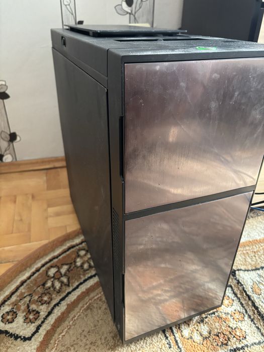 Настолен компютърен сет