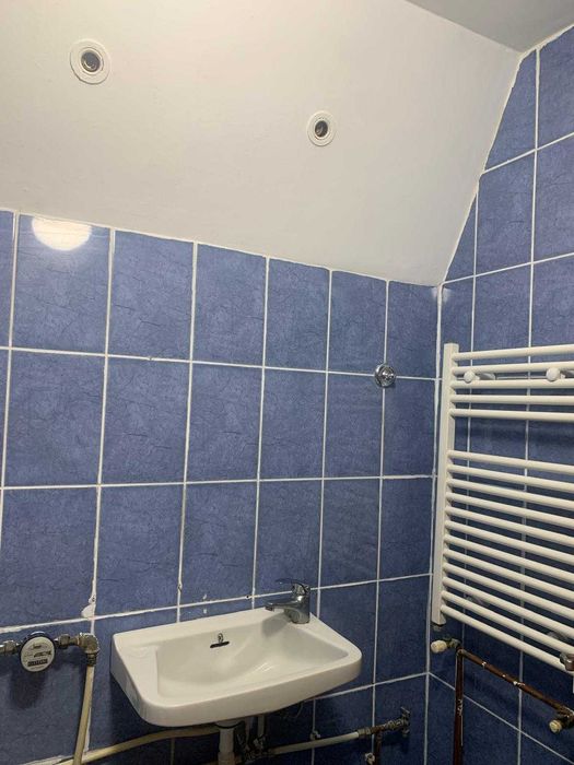 Vând garsonieră în broscarie
